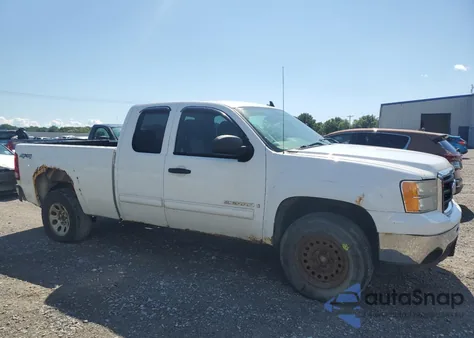 2009 GMC Sierra K1500 z USA, uszkodzony, nr VIN 2GTEK19C691110961